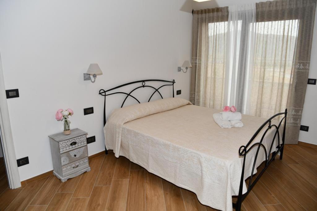 B&B Peonia ออร์โกโซโล ภายนอก รูปภาพ